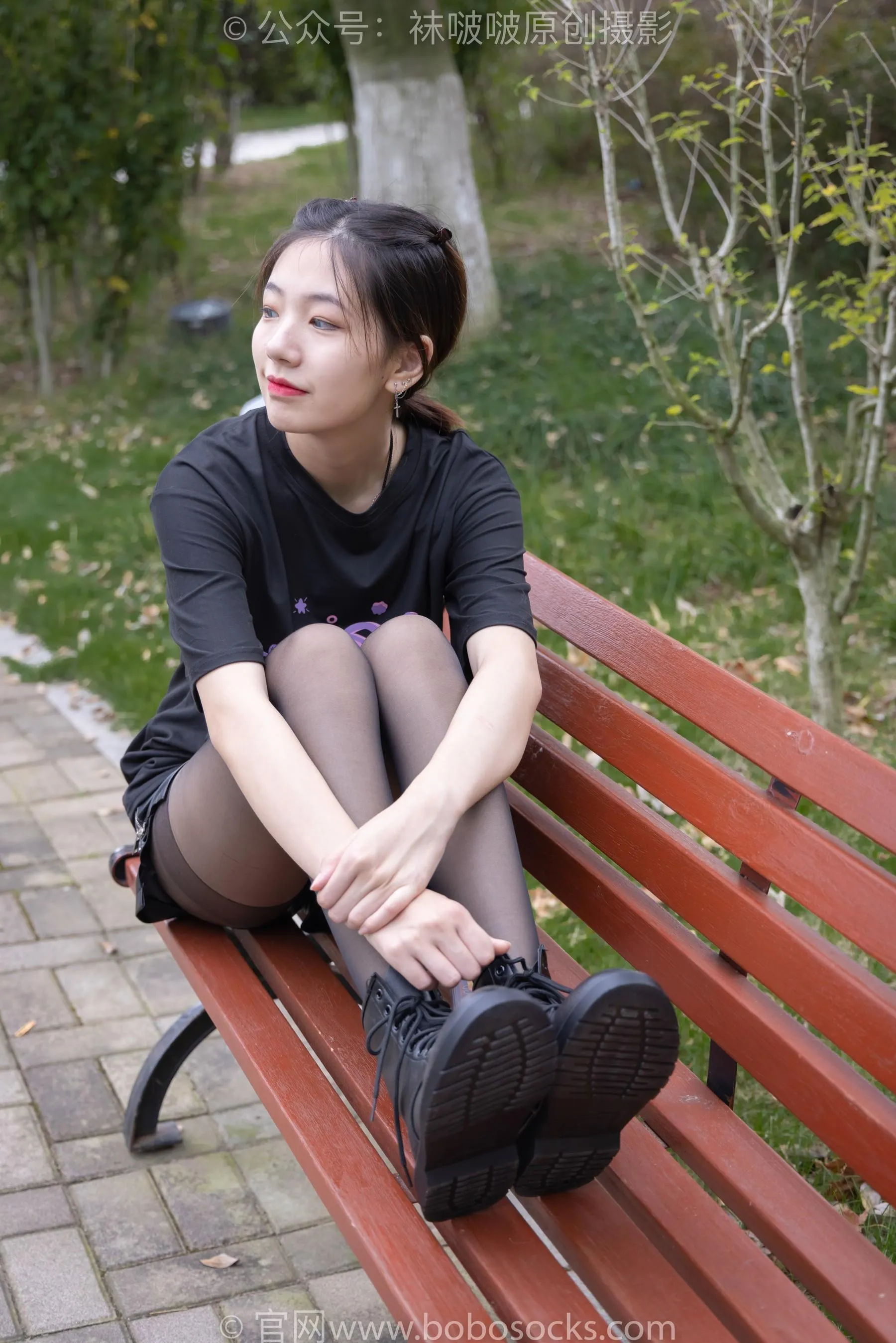 [BoBoSocks袜啵啵]NO.221 小甜豆-马丁靴、黑丝 [83P]插图2